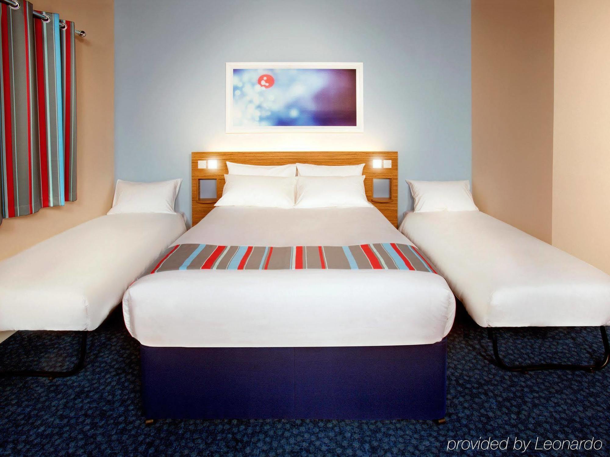 Travelodge Liverpool Stonedale Park מראה חיצוני תמונה