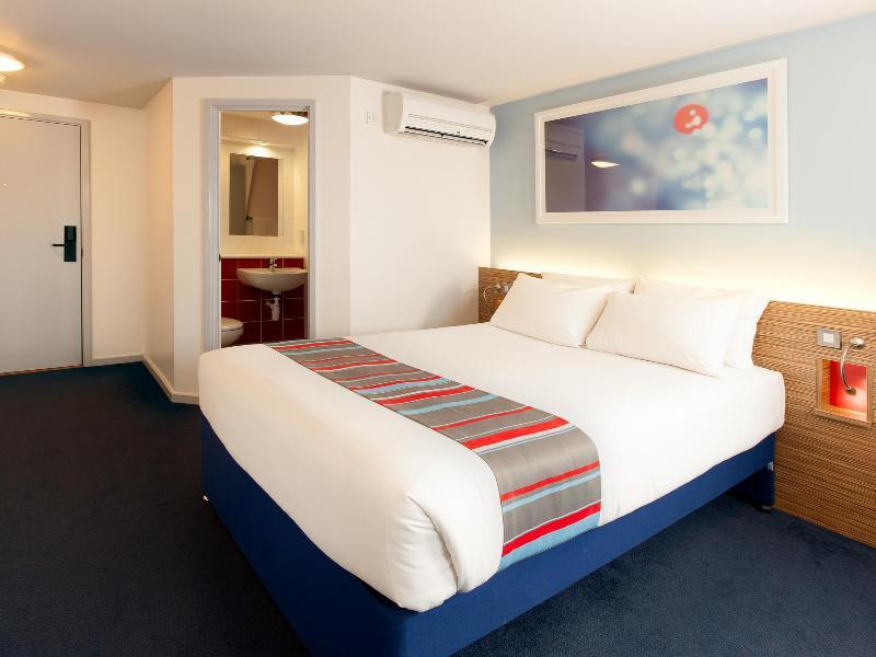 Travelodge Liverpool Stonedale Park מראה חיצוני תמונה