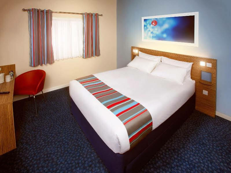 Travelodge Liverpool Stonedale Park מראה חיצוני תמונה